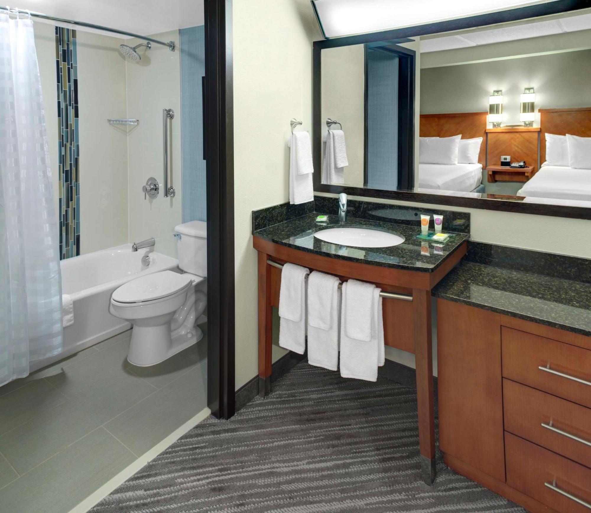 Hyatt Place Detroit/Livonia Ngoại thất bức ảnh