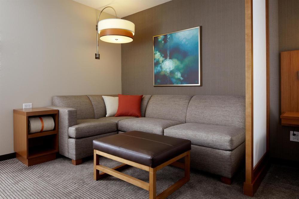 Hyatt Place Detroit/Livonia Ngoại thất bức ảnh